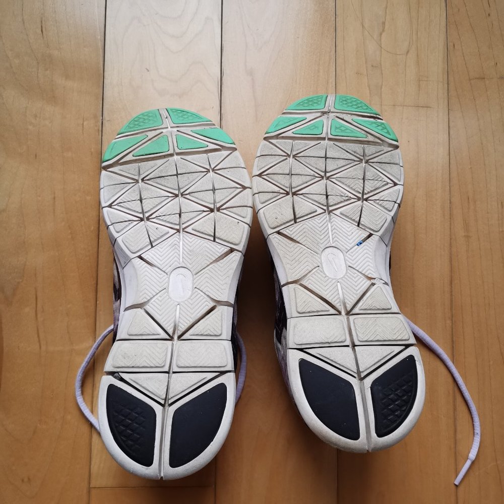 Nike Women's Free TR Fit 3 Print Training Sneakers - Picture 5 of 11